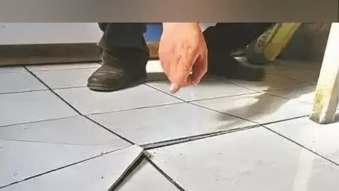 地面瓷砖空鼓补救方法怎样取下瓷砖(地面瓷砖空鼓怎么办?瓷砖空鼓补救方法)